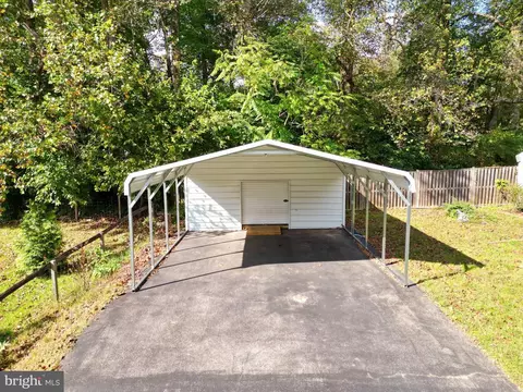 Exterior - 10600 Ward Rd, Dunkirk, MD 20754 photo 21 of 27