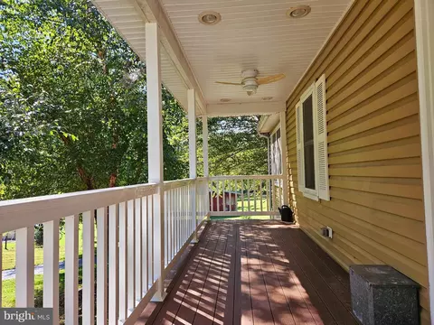 Exterior - 10600 Ward Rd, Dunkirk, MD 20754 photo 2 of 27