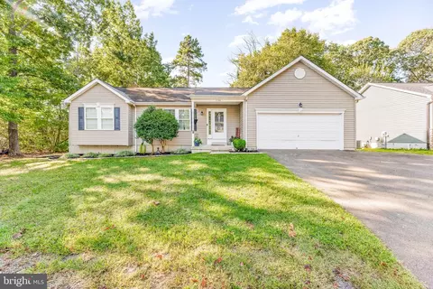 11156 Rawhide Rd, Lusby, MD 20657