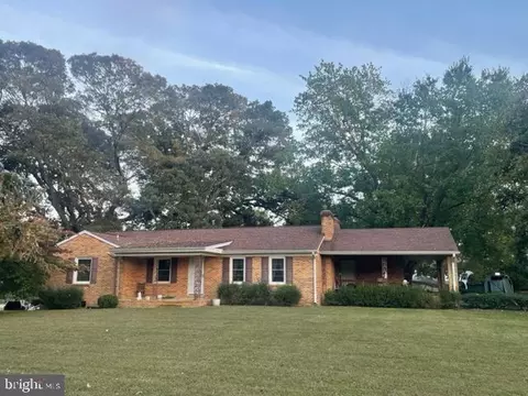 165 Dares Beach Rd, Prince Frederick, MD 20678