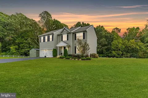 185 Fountain Ln, Saint Leonard, MD 20685