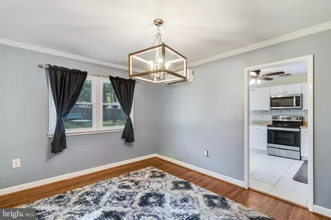 11221 Maplewood Dr, Dunkirk, MD 20754 photo 9