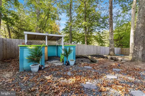 11221 Maplewood Dr, Dunkirk, MD 20754 photo 3