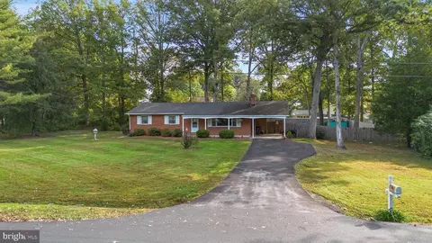 11221 Maplewood Dr, Dunkirk, MD 20754 photo 10