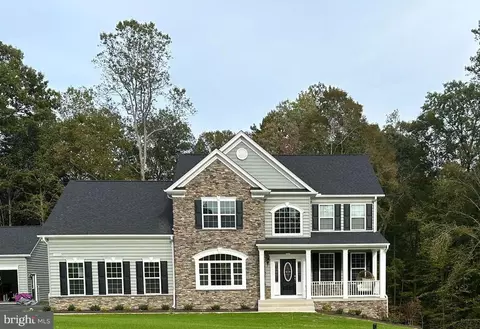 1640 Raindrop Ln, Prince Frederick, MD 20678