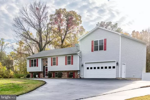 7019 Saw Mill Rd, Lusby, MD 20657