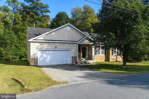 11214 Rawhide Rd, Lusby, MD 20657