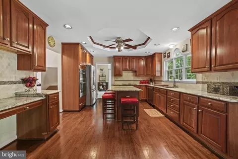 2815 Dunleigh Dr, Dunkirk, MD 20754 photo 4