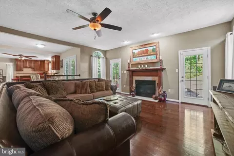 2815 Dunleigh Dr, Dunkirk, MD 20754 photo 8