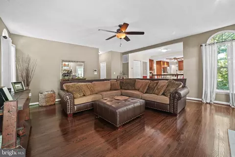 2815 Dunleigh Dr, Dunkirk, MD 20754 photo 7