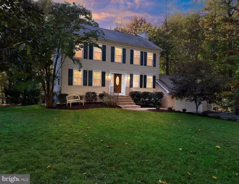 12975 Sailboat Ln, Lusby, MD 20657