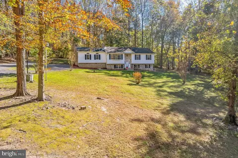 3745 Hunting Creek Rd, Huntingtown, MD 20639