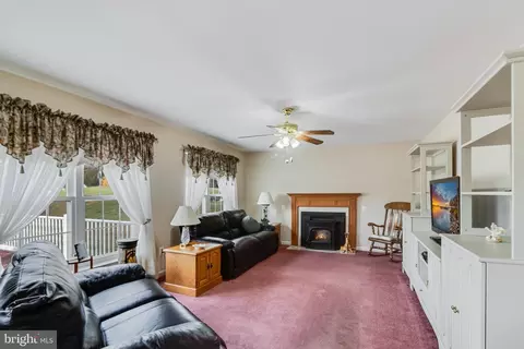 11206 Lakeview Dr, Dunkirk, MD 20754 photo 17