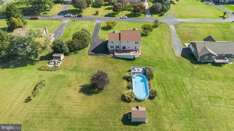11206 Lakeview Dr, Dunkirk, MD 20754 photo 2