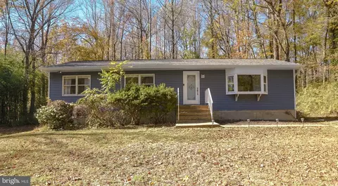 2210 Stinnett Rd, Huntingtown, MD 20639