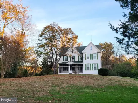 8121 Mount Harmony Ln, Owings, MD 20736