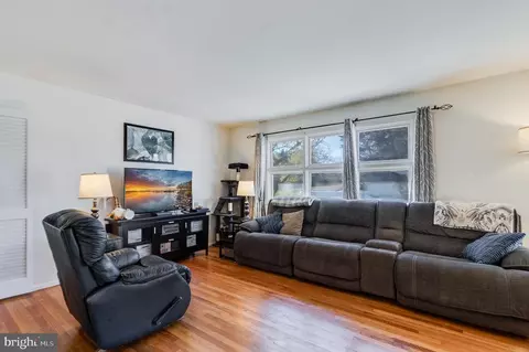 11208 Lakeview Dr, Dunkirk, MD 20754 photo 11