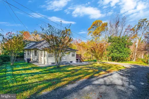 4484 Virginia Ave, Prince Frederick, MD 20678