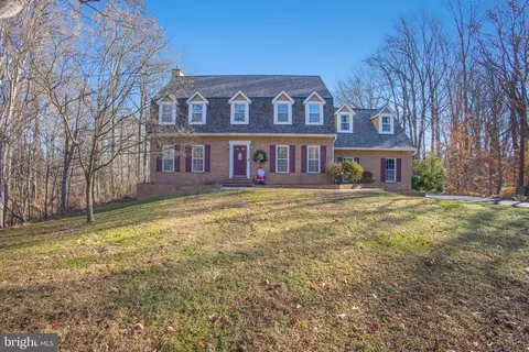 6295 Earl St, Owings, MD 20736