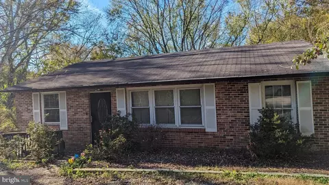 6740 Solomons Island Rd N, Sunderland, MD 20689