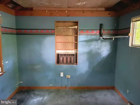 6018 Locust Rd, Saint Leonard, MD 20685 photo 3