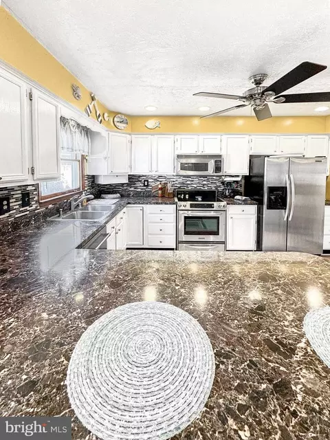 8317 Circle Dr, Lusby, MD 20657 photo 10