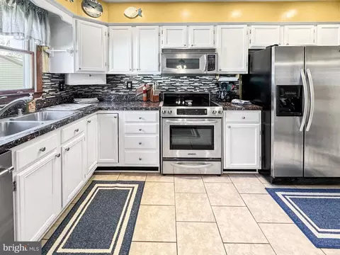 8317 Circle Dr, Lusby, MD 20657 photo 9