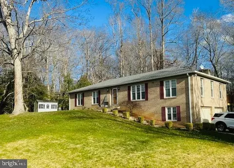 3904 Lakeside Ct, Dunkirk, MD 20754