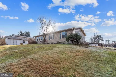 75 Central Dr, Prince Frederick, MD 20678