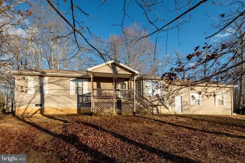 11436 Horseshoe Trl, Lusby, MD 20657