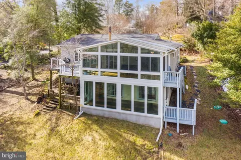 11314 Bay Front Ave, Lusby, MD 20657