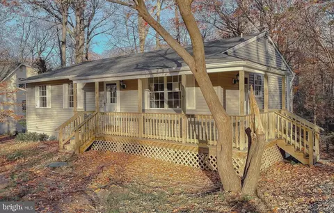 463 Cardinal Dr, Lusby, MD 20657