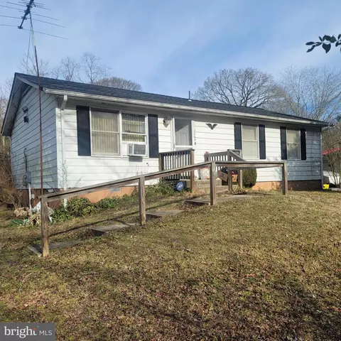 2065 Dorothy Johnson Dr, Saint Leonard, MD 20685