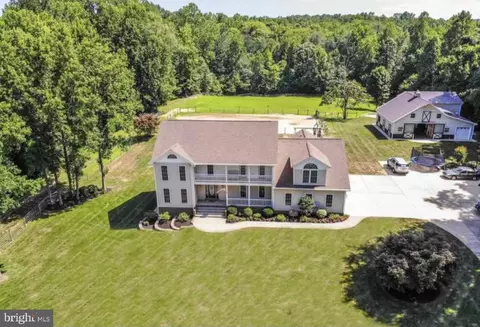 3430 Quail Ct, Huntingtown, MD 20639
