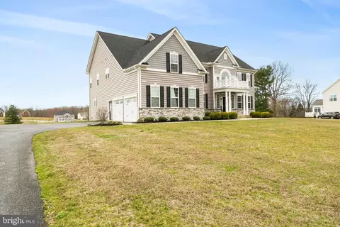 Exterior - 12702 Legacy Dr, Dunkirk, MD 20754 photo 9 of 10