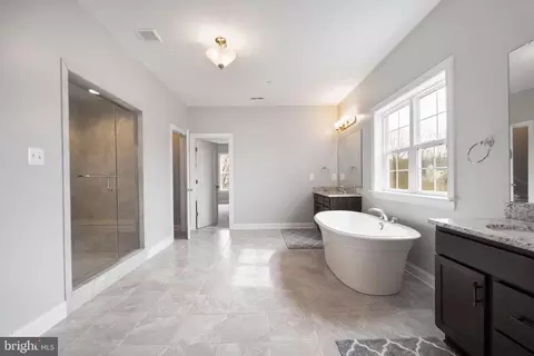 Bath - 12702 Legacy Dr, Dunkirk, MD 20754 photo 2 of 5
