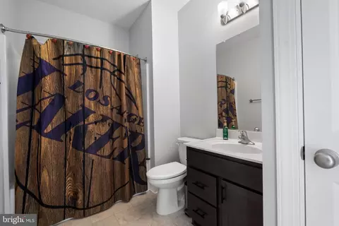 Bath - 12702 Legacy Dr, Dunkirk, MD 20754 photo 4 of 5