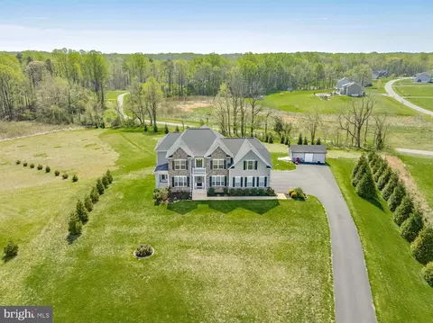 935 Peppertree Ln, Huntingtown, MD 20639