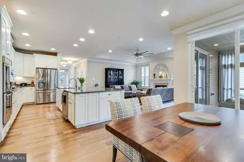 Dining - 13911 Ensign Rd, Solomons, MD 20688 photo 2 of 7