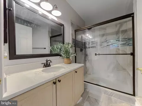 Bath - 522 Runabout Loop #522, Solomons, MD 20688 photo 3 of 6