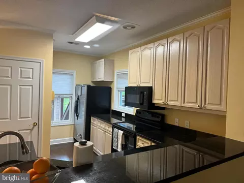 Kitchen - 522 Runabout Loop #522, Solomons, MD 20688 photo 3 of 3