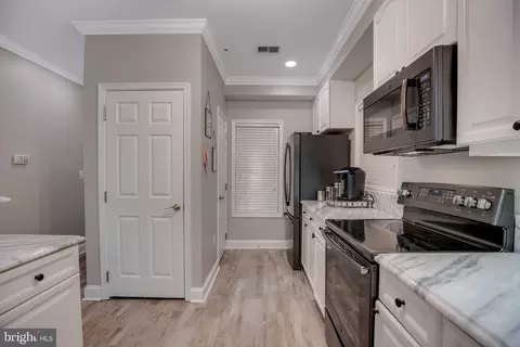 Kitchen - 502 Runabout Loop #502, Solomons, MD 20688 photo 4 of 4