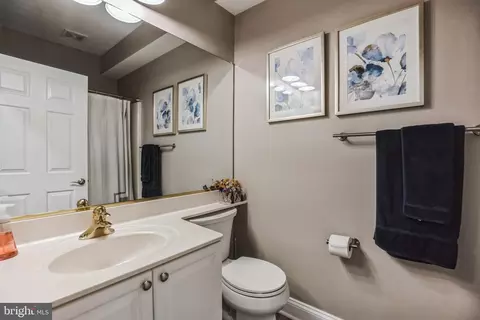 Bath - 502 Runabout Loop #502, Solomons, MD 20688 photo 2 of 2