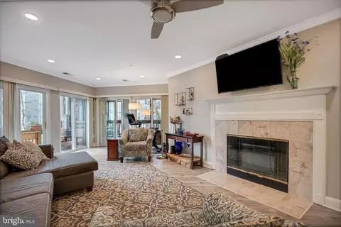 Living - 502 Runabout Loop #502, Solomons, MD 20688 photo 4 of 4