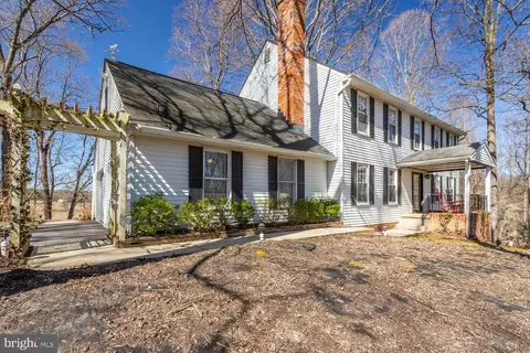 8430 Woodside Ct, Owings, MD 20736