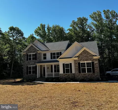2355 Park Chesapeake Dr, Lusby, MD 20657