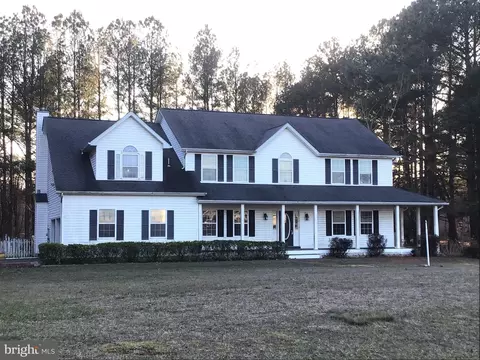 685 Patuxent Reach Dr, Prince Frederick, MD 20678