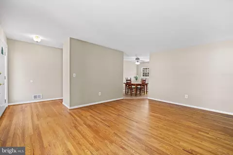 Living - 9809 Empire Ct, Dunkirk, MD 20754 photo 1 of 7