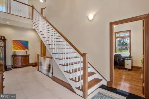 Entry Way - 4030 Howes Ct, Dunkirk, MD 20754 photo 3 of 8