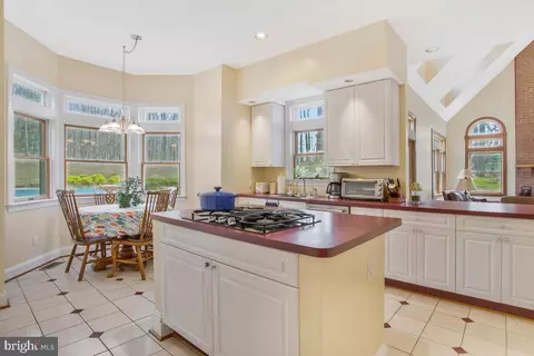 Kitchen - 4030 Howes Ct, Dunkirk, MD 20754 photo 2 of 4